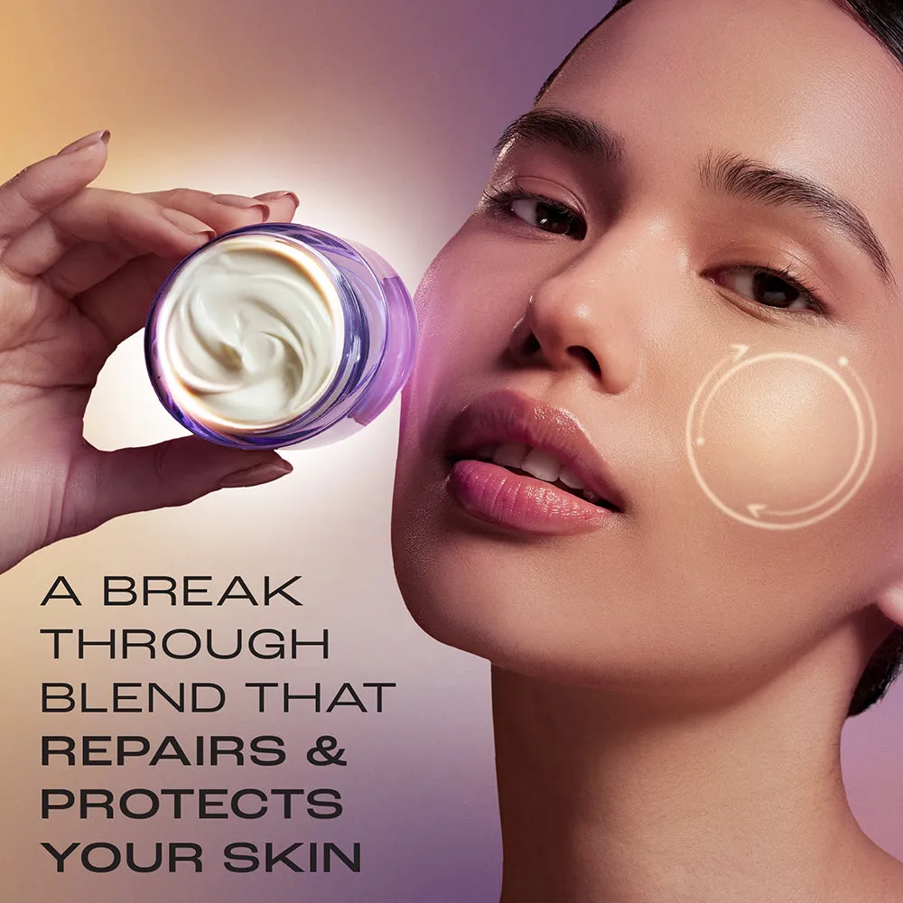 Lakme Retinol Advanced Renewal Day Creme Pro-Retinol Peptide Complex   UV Filters & SPF 15 PA   50G